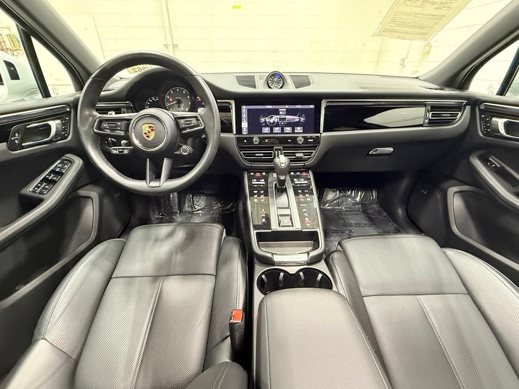 Used 2024 Porsche Macan S AWD/4WD image 40