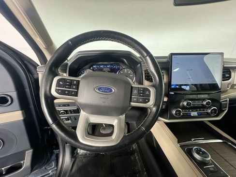 Used 2023 Ford Expedition Limited RWD image 14