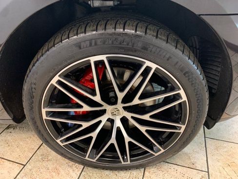 Used 2022 Porsche Macan S AWD/4WD image 14