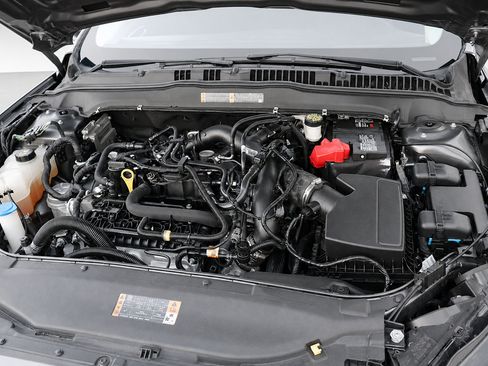 Used 2020 Ford Fusion SE FWD image 41