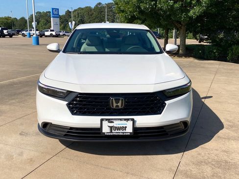 Used 2026 Honda Accord LX image 2
