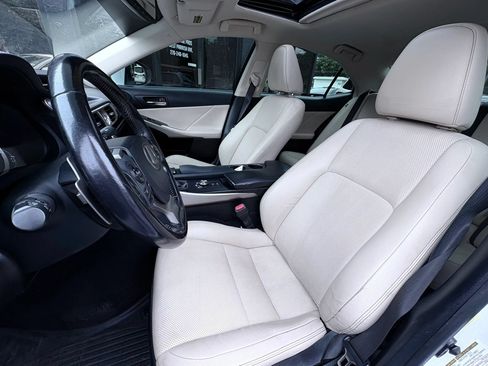 Used 2015 Lexus IS 250 AWD w/ Navigation System Package image 12