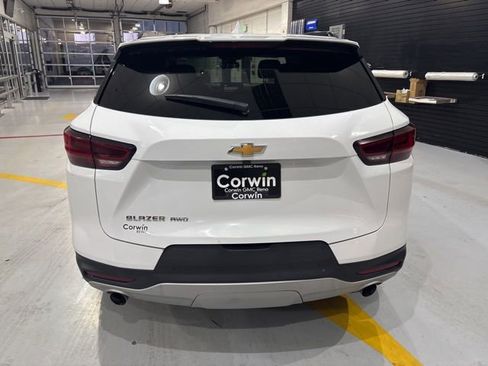 Used 2025 Chevrolet Blazer LT w/ Convenience Package image 7