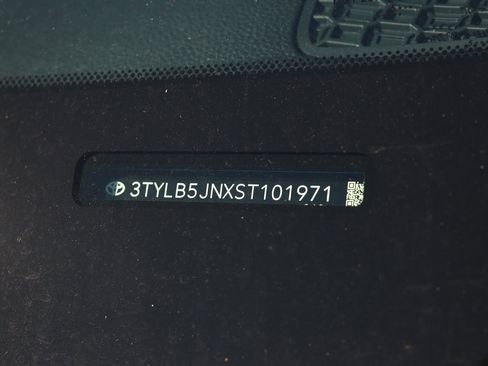 New 2025 Toyota Tacoma SR5 image 32