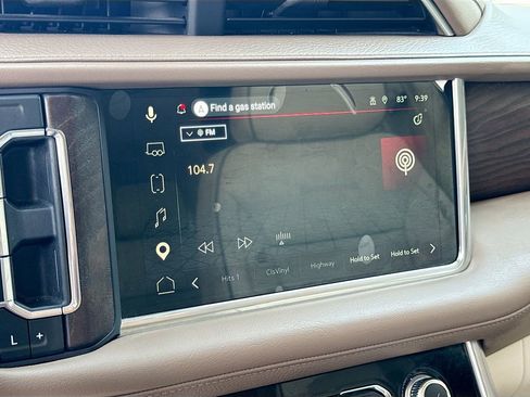 Used 2023 GMC Yukon XL Denali AWD/4WD image 19