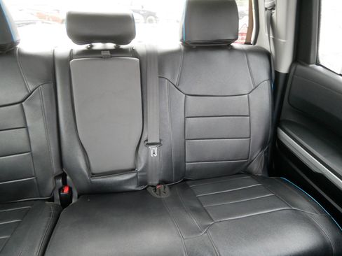 Used 2019 Toyota Tundra SR5 w/ TRD Off Road Package AWD/4WD image 14