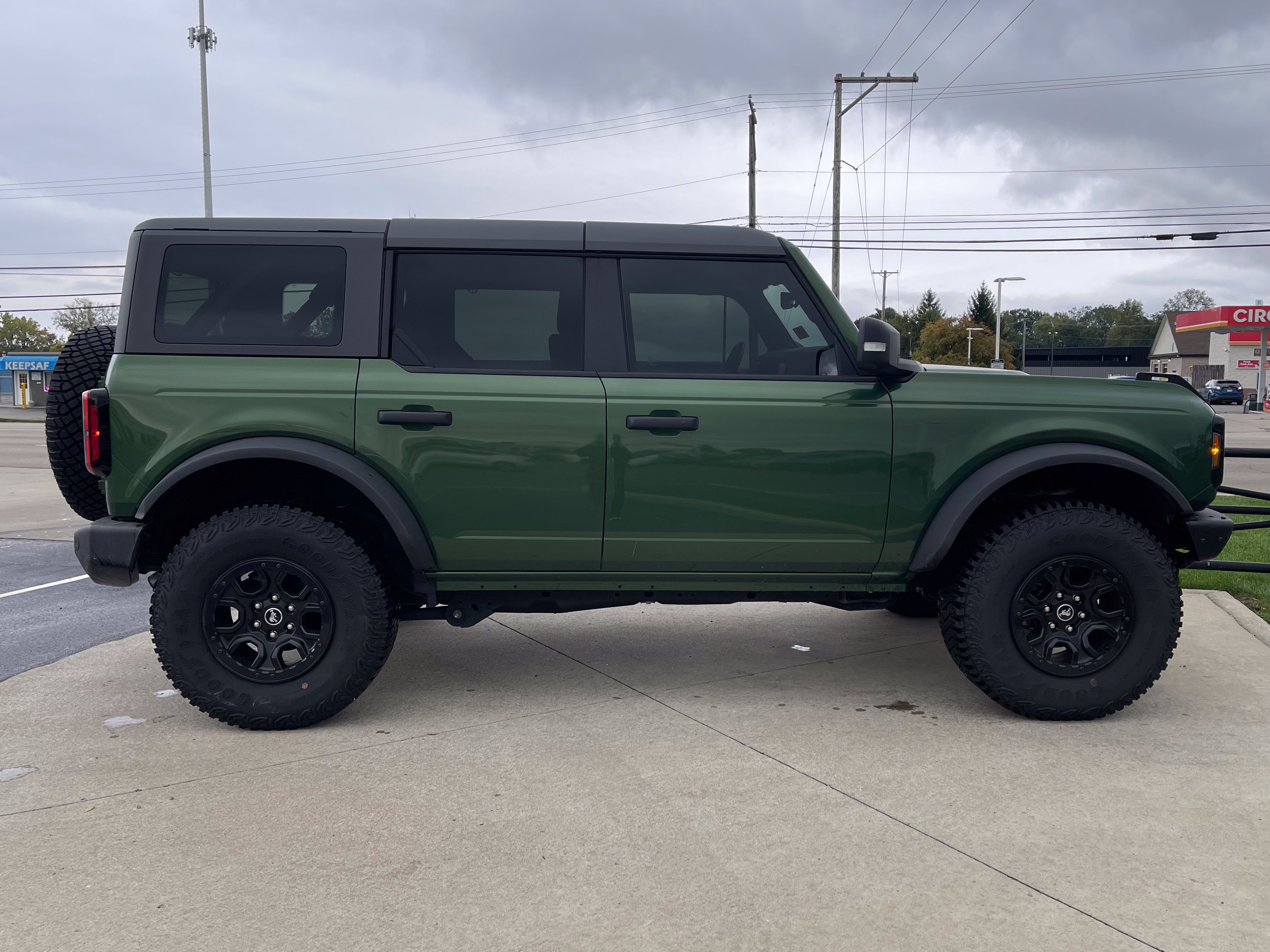 Used 2024 Ford Bronco Wildtrak AWD/4WD image 8
