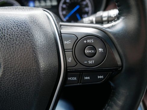 Used 2021 Toyota Venza Limited w/ Advanced Technology Package image 27