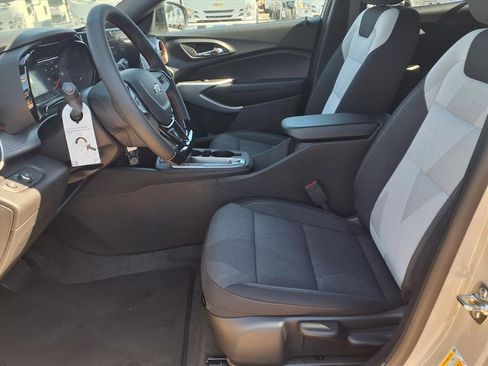 New 2026 Chevrolet Trax RS w/ Driver Confidence Package image 6