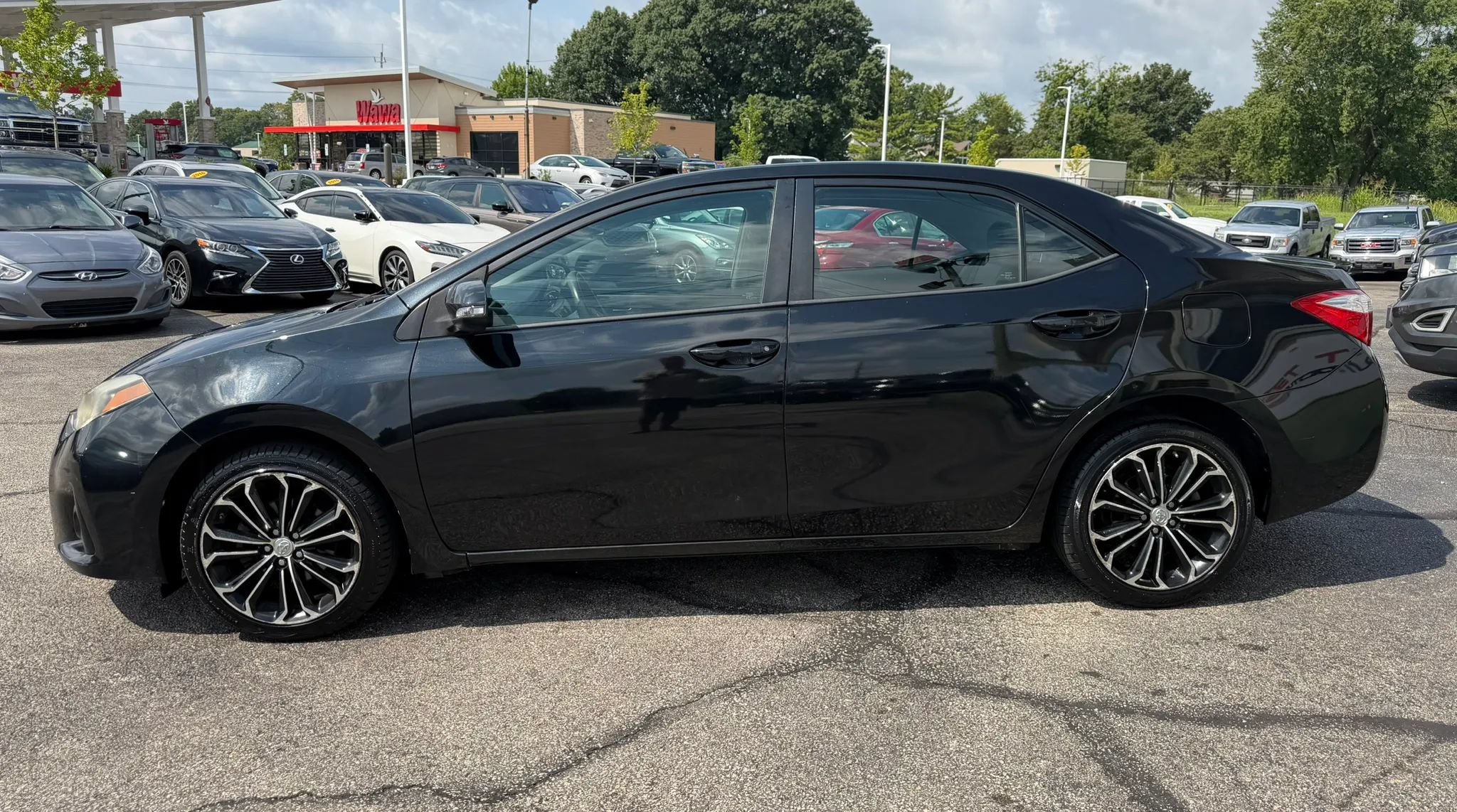 Used 2015 Toyota Corolla S FWD image 2
