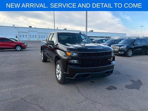 Used 2019 Chevrolet Silverado 1500 Custom w/ Custom Convenience Package AWD/4WD image 6