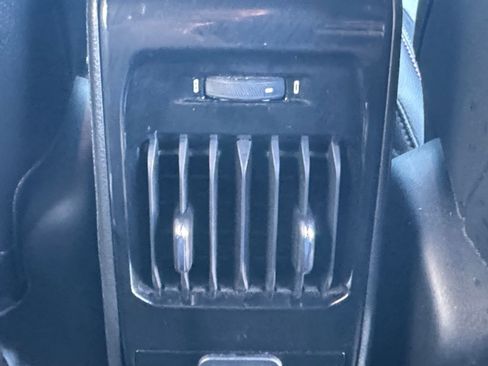 Used 2025 Jeep Compass Trailhawk image 23