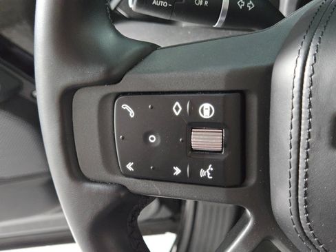 Used 2024 Land Rover Defender 110 X-Dynamic SE AWD/4WD image 24
