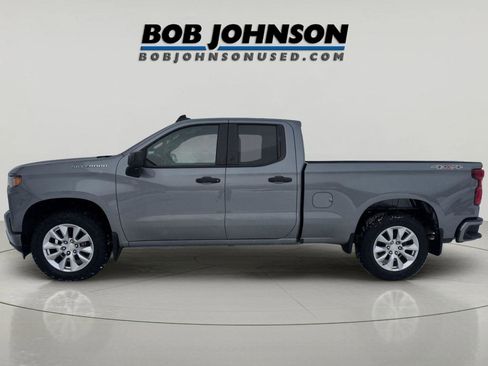 Used 2019 Chevrolet Silverado 1500 Custom w/ Custom Value Package image 4