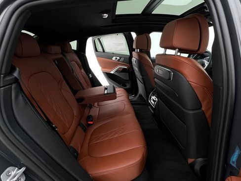 New 2026 BMW X6 xDrive40i w/ Executive Package image 14