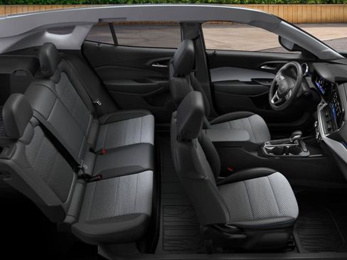 New 2026 Chevrolet Trax LT w/ Driver Confidence Package FWD image 6