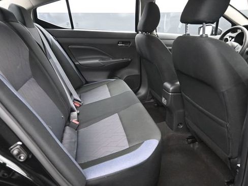 Used 2025 Nissan Versa SV FWD image 17