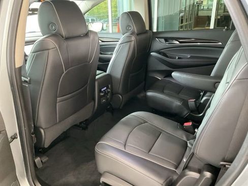 Used 2021 Buick Enclave Avenir w/ Avenir Technology Package AWD/4WD image 19