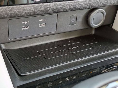 New 2026 Mitsubishi Outlander SE image 23