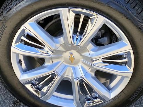 Used 2022 Chevrolet Tahoe High Country AWD/4WD image 32