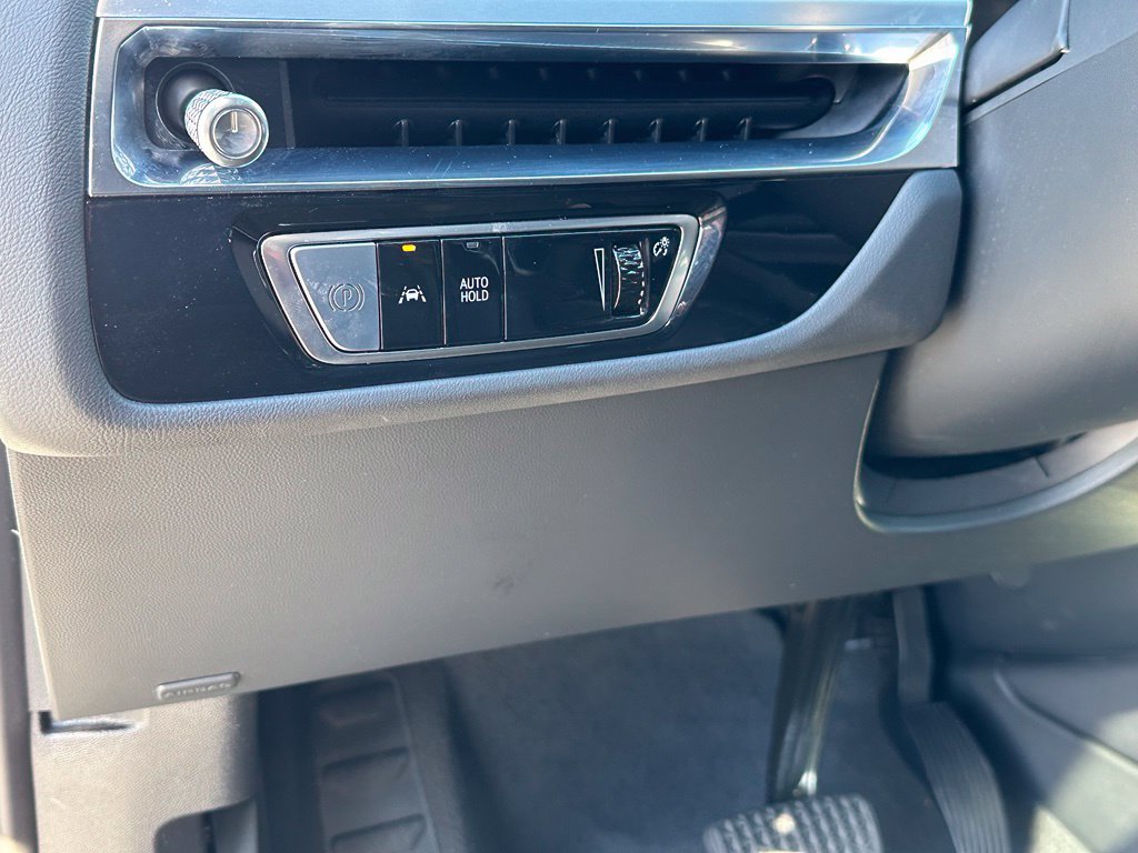 Certified 2024 Cadillac Lyriq Luxury AWD/4WD image 30