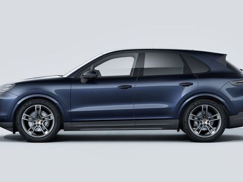 Certified 2026 Porsche Cayenne AWD/4WD image 2
