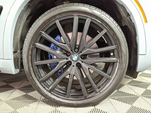 Certified 2024 BMW X5 xDrive40i w/ Executive Package image 11