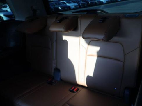 Certified 2023 Nissan Pathfinder Platinum FWD image 14