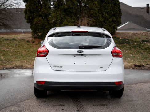 Used 2018 Ford Focus SE w/ Cold Weather Package image 6