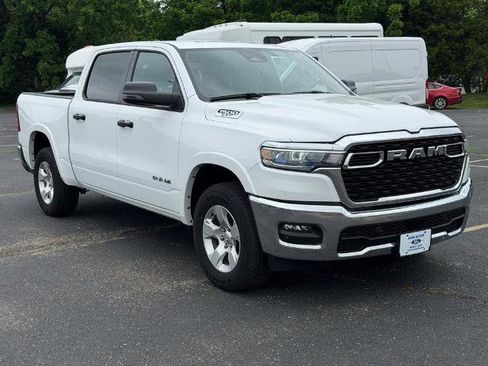 Used 2025 RAM 1500 Big Horn AWD/4WD image 1