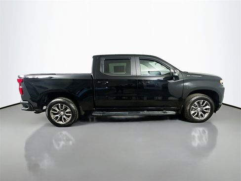 Used 2022 Chevrolet Silverado 1500 RST w/ Convenience Package II image 7