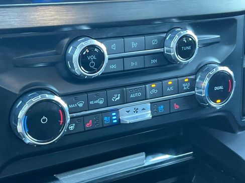 Used 2023 Ford F250 Lariat w/ FX4 Off-Road Package image 25