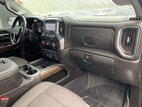 Used 2019 Chevrolet Silverado 1500 LT Trail Boss AWD/4WD image 21