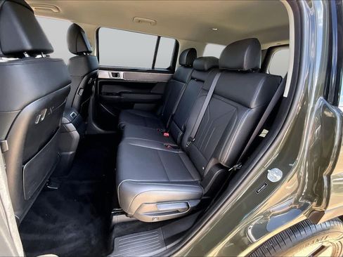 Used 2024 Hyundai Santa Fe SEL FWD image 20
