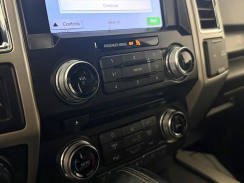 Used 2017 Ford F150 Lariat w/ Equipment Group 502A Luxury AWD/4WD image 23
