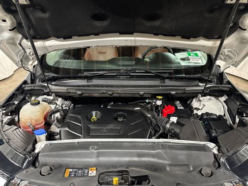 Used 2018 Ford Edge Titanium w/ Equipment Group 302A AWD/4WD image 36
