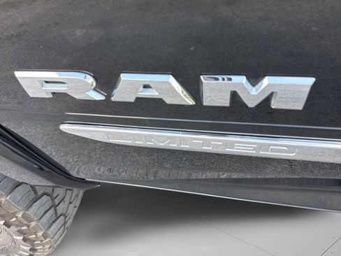 Used 2026 RAM 2500 Limited AWD/4WD image 36
