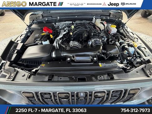 Used 2026 Jeep Wrangler Unlimited Rubicon w/ Technology Group AWD/4WD image 19