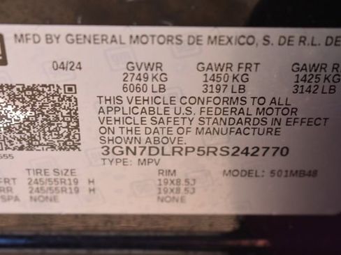 Certified 2024 Chevrolet Equinox EV LT image 35