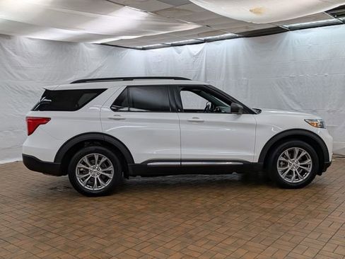 Certified 2020 Ford Explorer XLT w/ Equipment Group 202A image 8