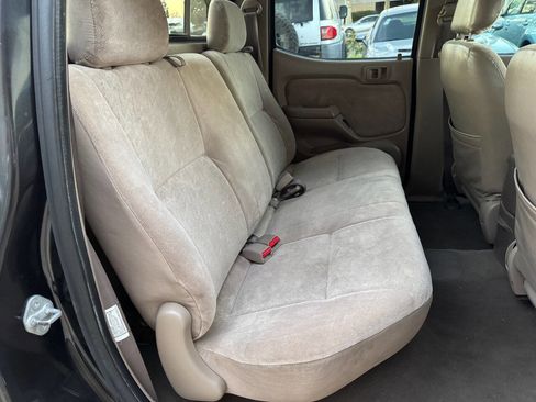 Used 2001 Toyota Tacoma PreRunner image 16