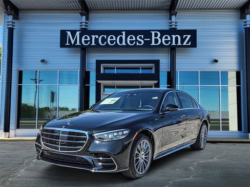 New 2026 Mercedes-Benz S 580 4MATIC Sedan image 3