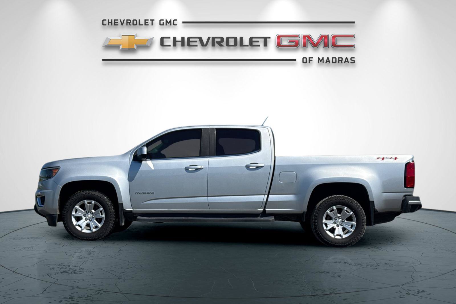Used 2018 Chevrolet Colorado LT w/ LT Convenience Package AWD/4WD image 6