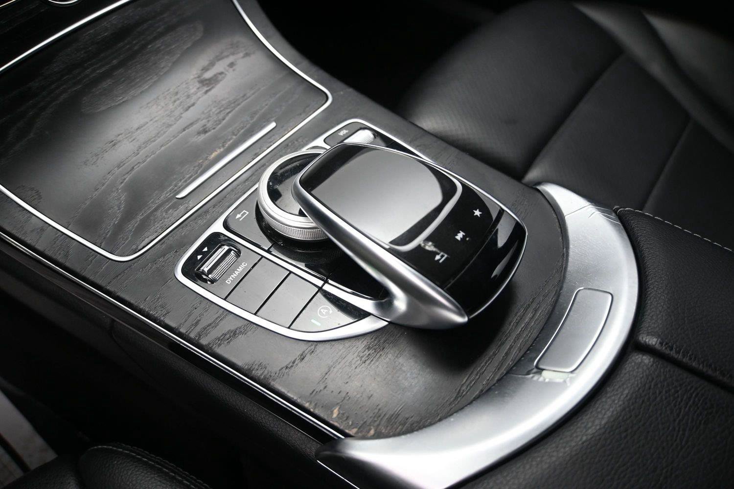 Used 2018 Mercedes-Benz C 300 4MATIC Sedan image 6