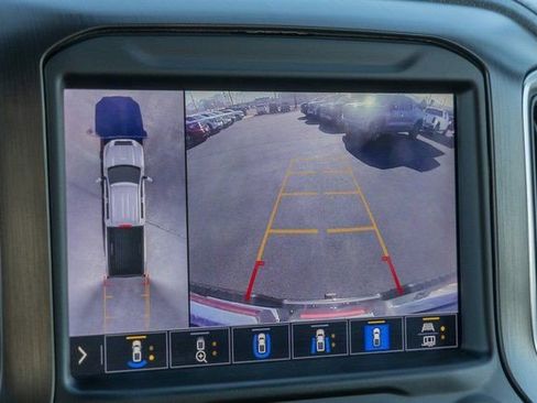 Certified 2023 GMC Sierra 2500 AT4 w/ AT4 Preferred Package AWD/4WD image 7