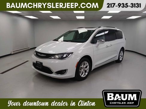 Used 2020 Chrysler Pacifica Limited image 1