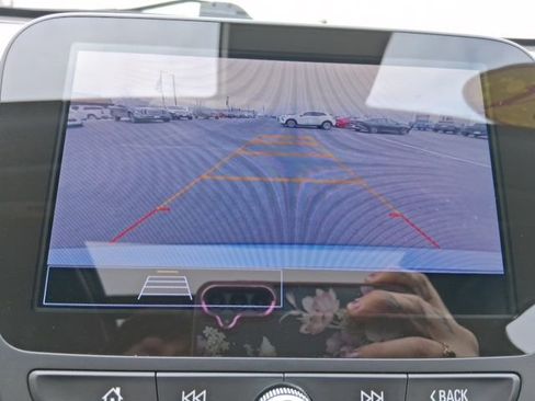 Used 2024 Chevrolet Malibu LT image 27