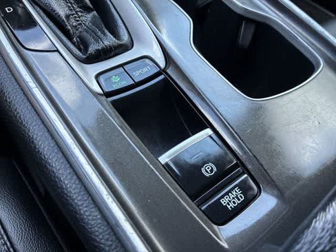 Used 2018 Honda Accord Sport image 39