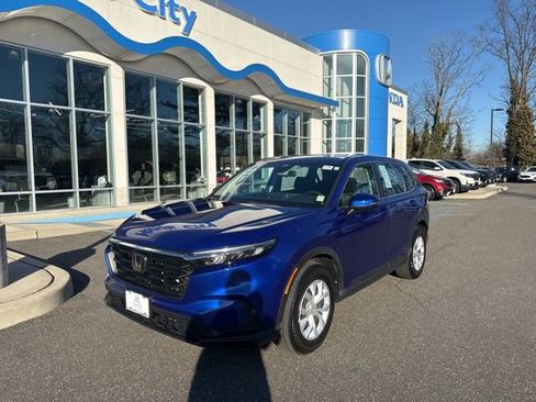 Used 2023 Honda CR-V LX image 4