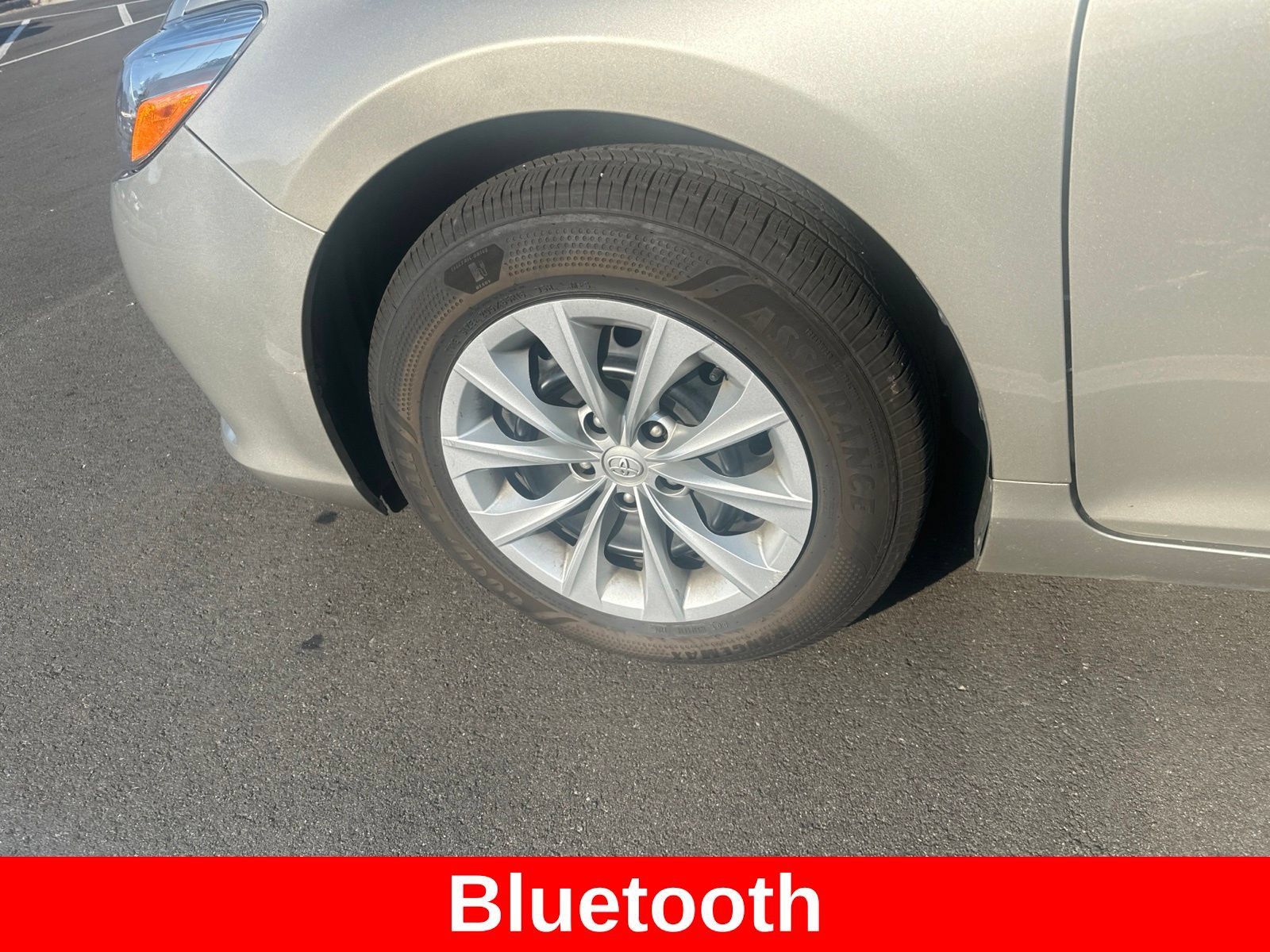 Used 2017 Toyota Camry LE FWD image 4